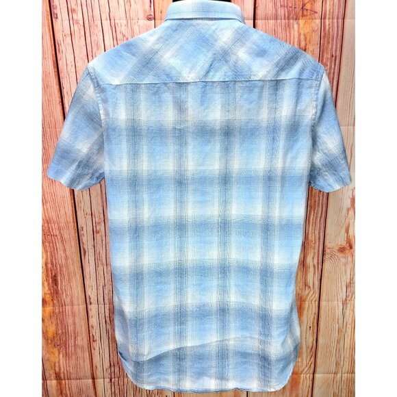 Travis Mathew Mens Blue Plaid Shirt Medium Lightweight Short Sleeve - Picture 2 of 7